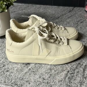 Veja Women's Cream Sneakers